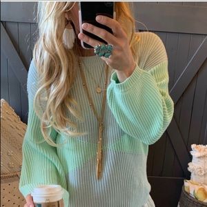 💙💚Gorgeous color block sweater